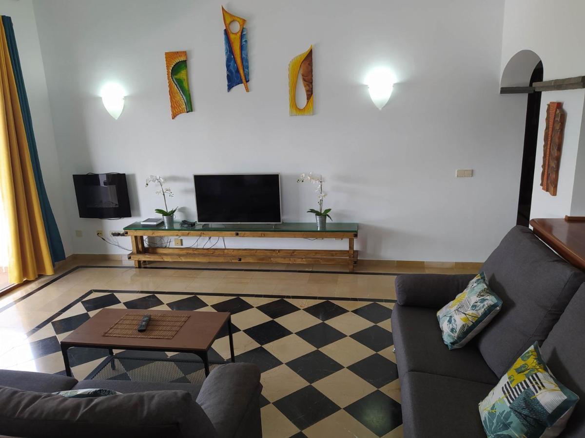 Villa Daga Yaiza  Luaran gambar